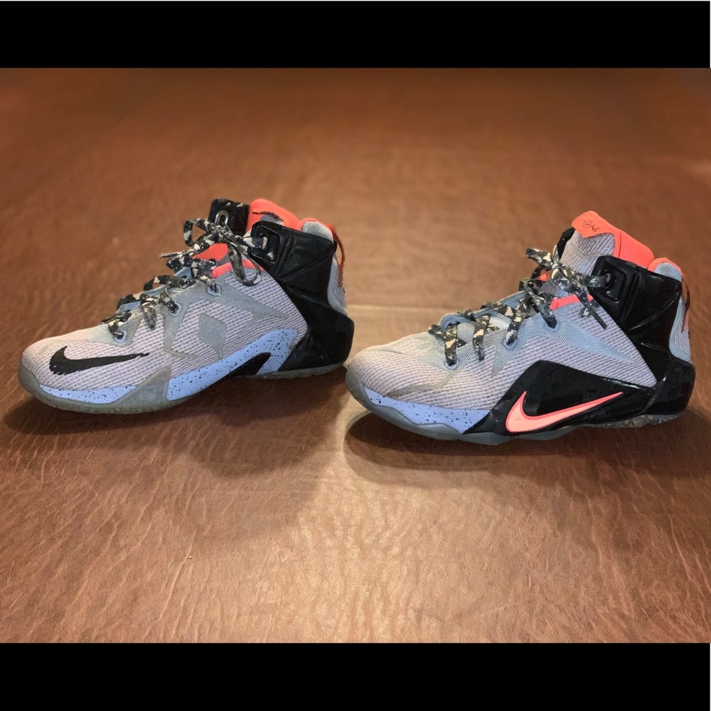 Lebrons sz 5Y BOUGHT ☺️ - Picture 3 of 5